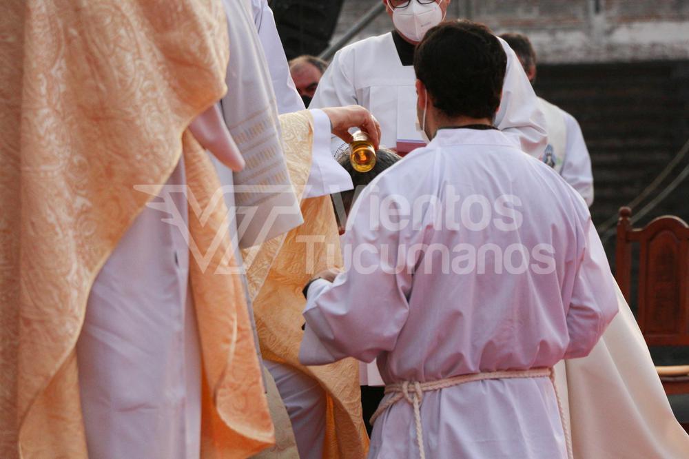 PicsArt_08-12-11.08.27