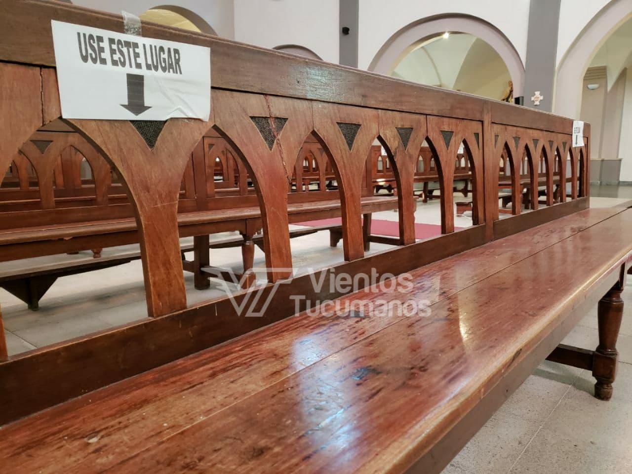 misa catedral iglesia banco protocolo 