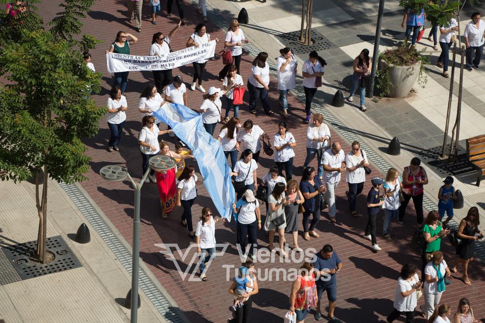 PicsArt_03-03-01.39.54