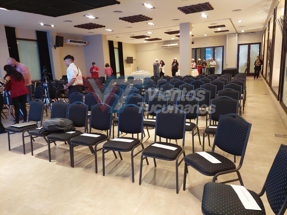 Picsart_22-11-14_09-53-13-526