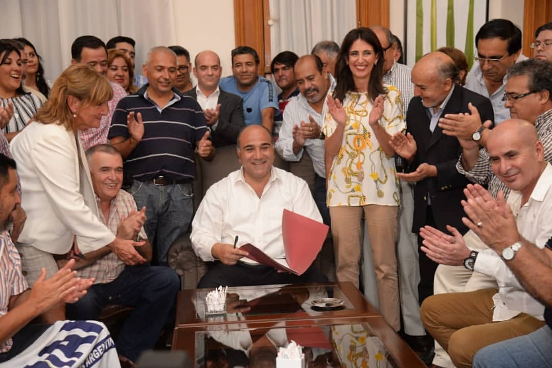 2ccbda7f-bd03-4327-816e-f2c303200807