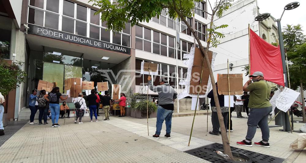 PicsArt_02-17-11.32.01