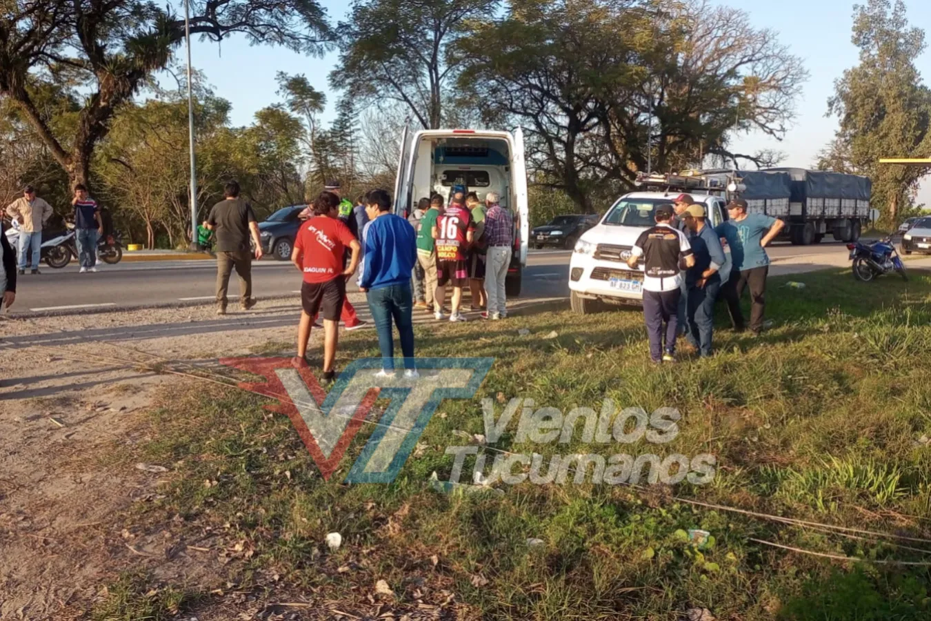 C8B3C5B7-BF16-479F-8495-1DF3EF8B09E2