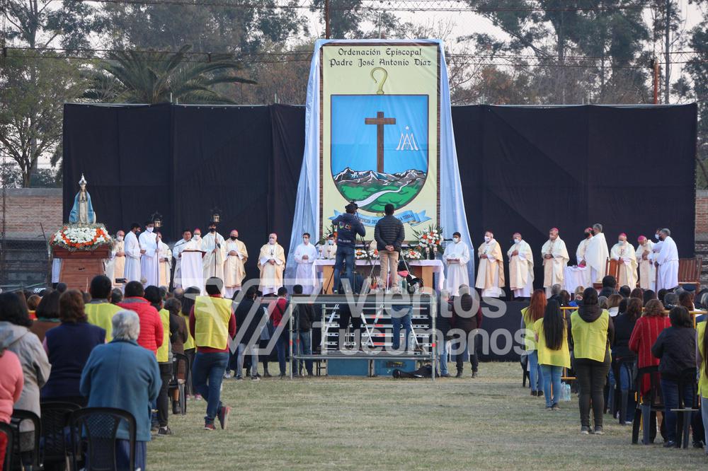 PicsArt_08-13-01.13.03