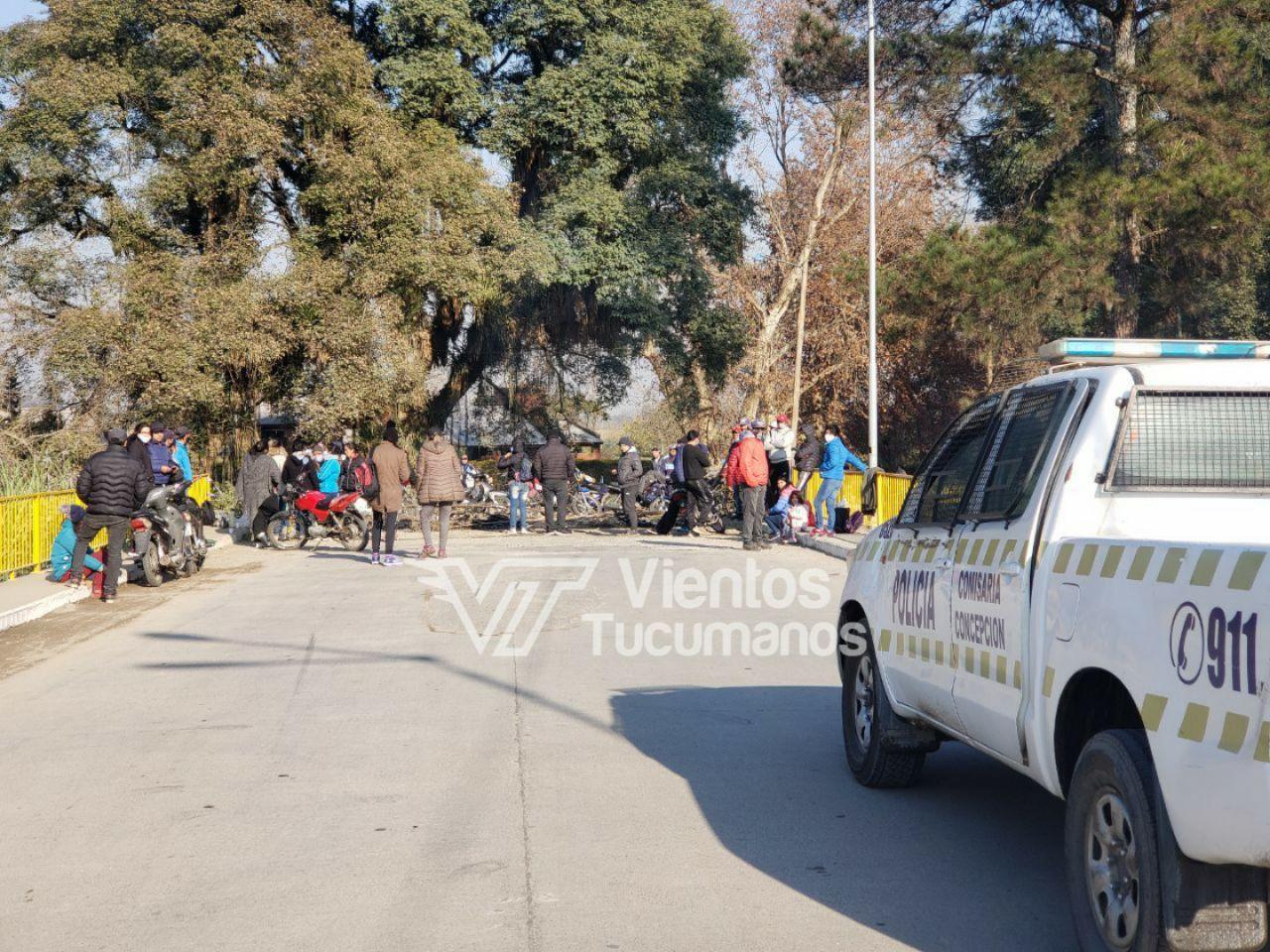 marcha manifestacion rio chirimayo policia corte ruta 65 marcha manifestacion rio chirimayo policia corte ruta 65