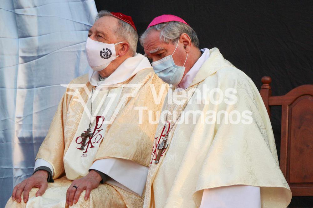 PicsArt_08-12-11.05.12