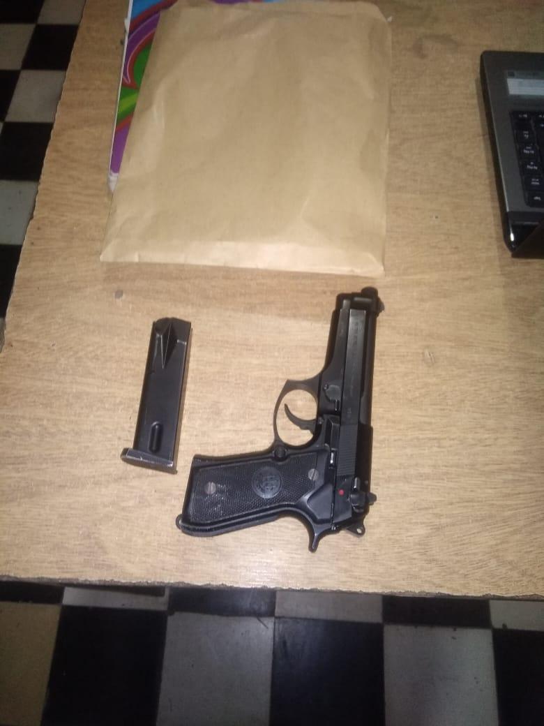 dos-gendarmes-quedaron-aprehendidos-despues-enfrentarse-tiros-monteros-847741-194904