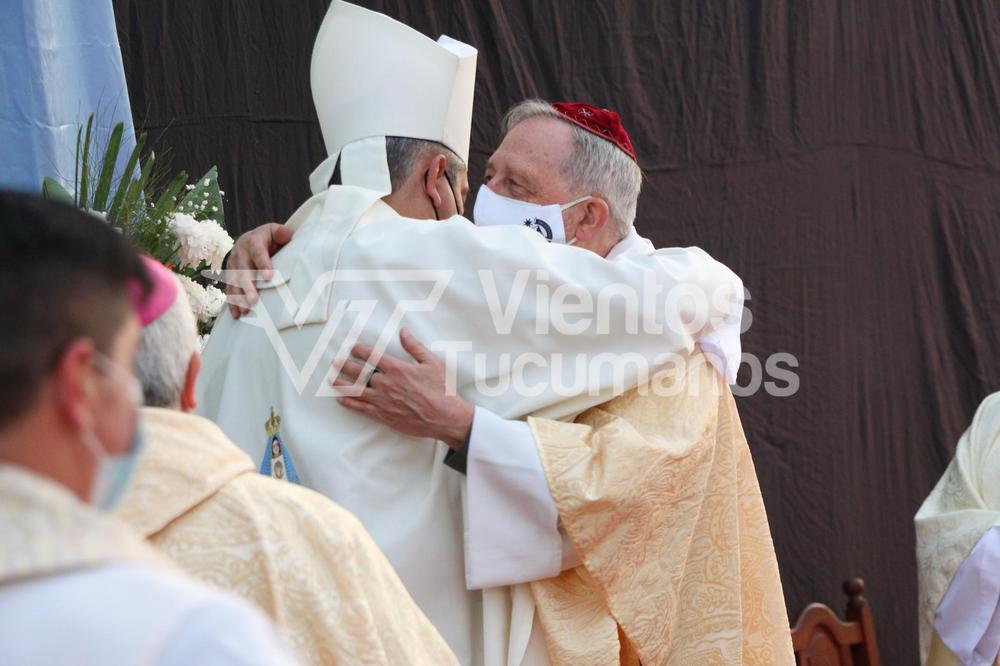 PicsArt_08-12-11.14.58