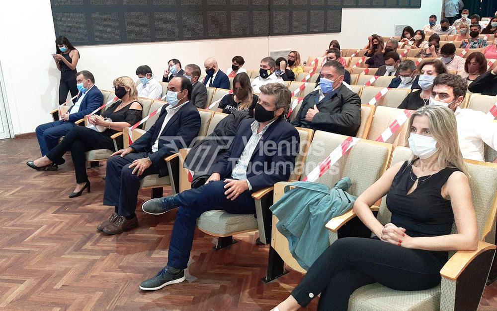 PicsArt_03-01-09.38.24