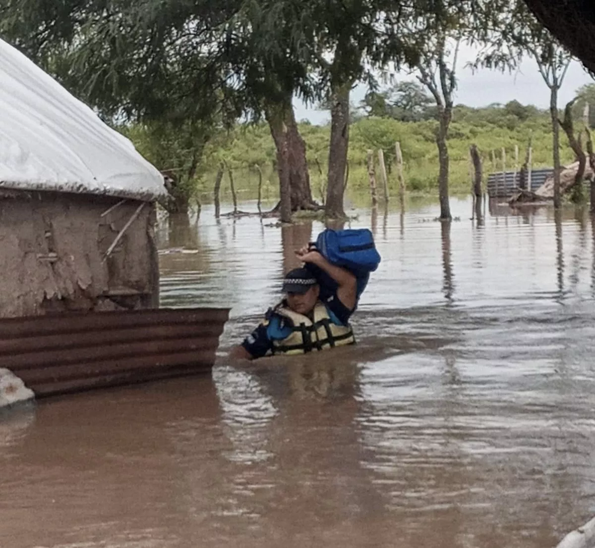 0990B699-D5AB-4329-9CD7-623EF766DB20