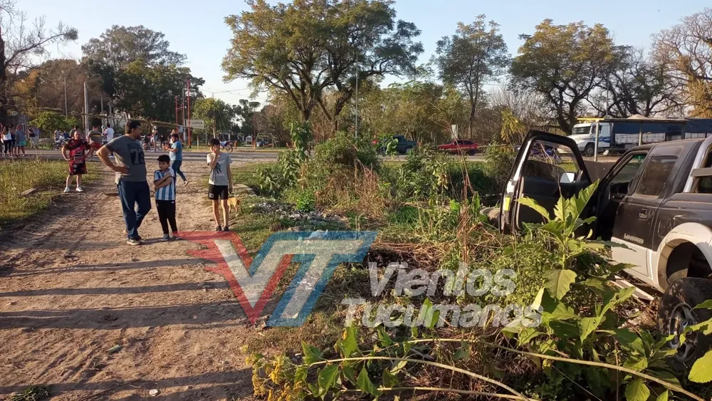 99303A52-C049-452B-8732-B755A4C454FD