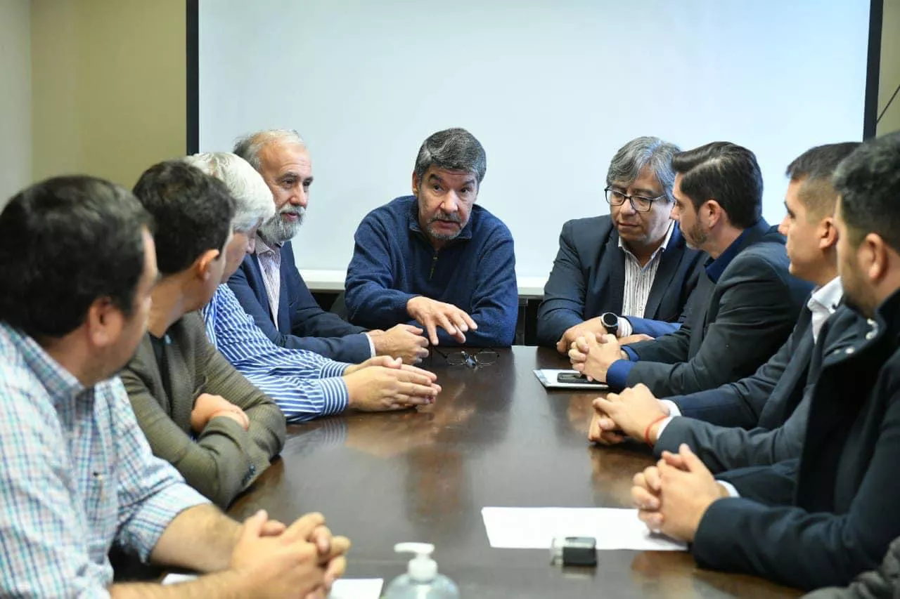 4B7D5D3B-7817-4714-A5E5-9F68F7A2C361