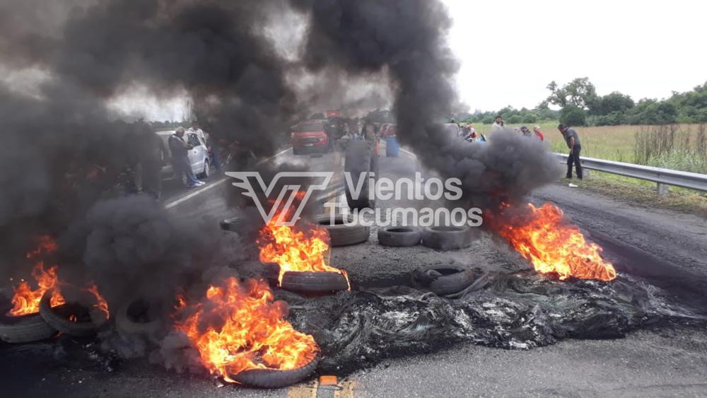 corte de ruta quema de cubiertas