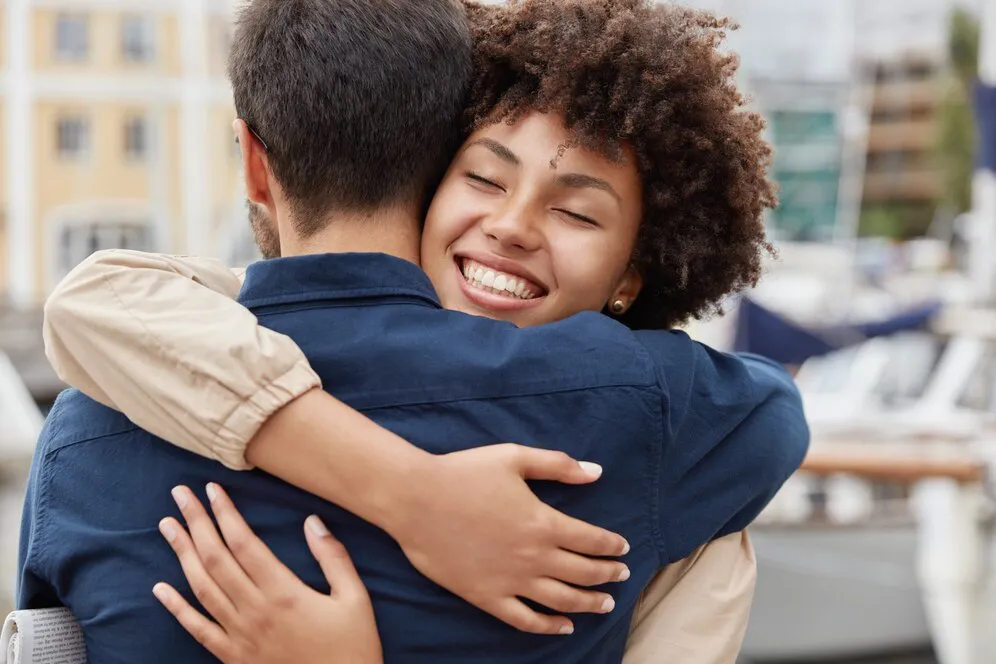 abrazo 1