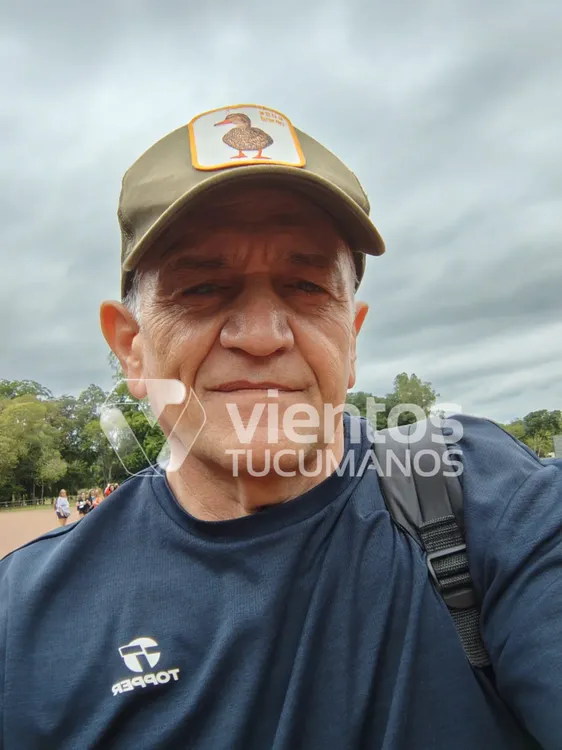 BAA712B7-DDCB-4766-BFA1-DF8904725DA0