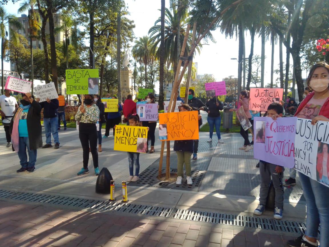 marcha protesta reclamo femicidio tribunales nancy zelaya