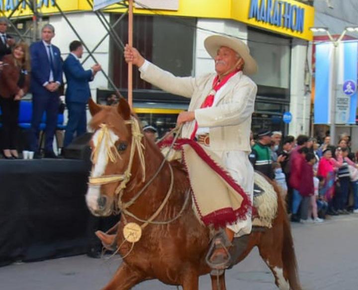 Picsart_22-11-10_13-21-13-454