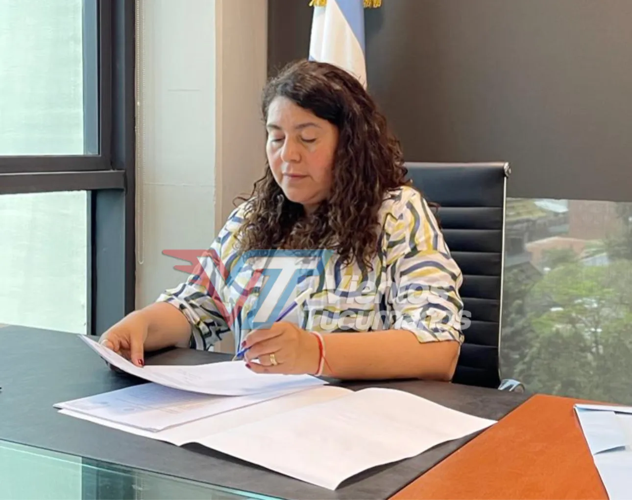 B17ED026-81C5-4AAC-8A77-2D346CA3F9AA