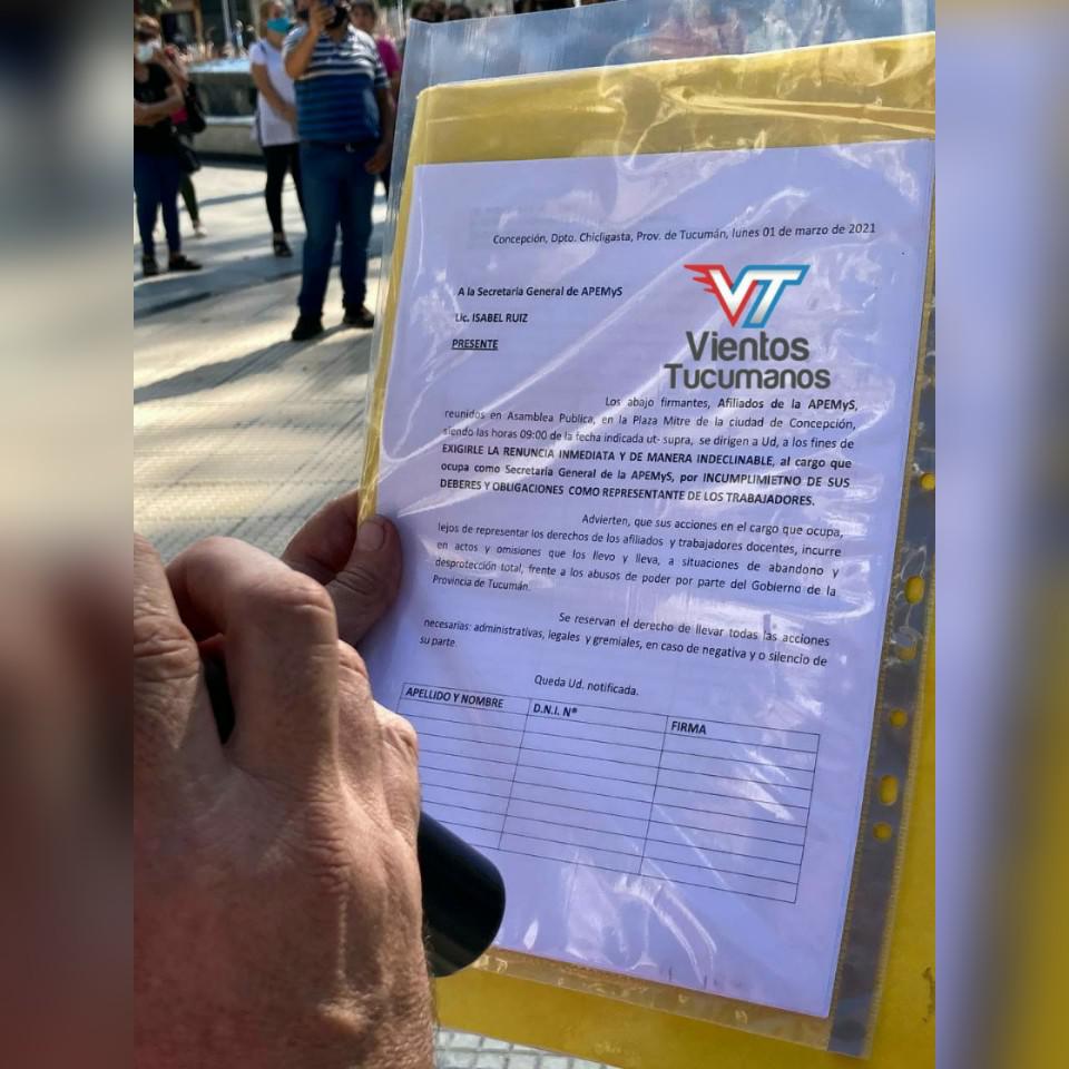 PicsArt_03-01-11.21.12