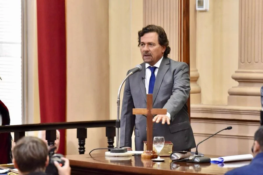93297-gustavo-saenz-asumio-su-segundo-mandato-reafirmando-su-vocacion-federalista-y-de-consenso-politico