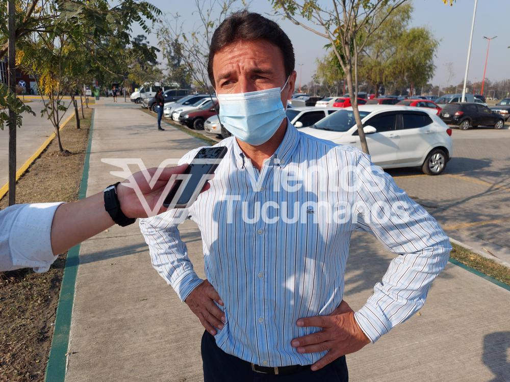 Intendente Roberto Sánchez