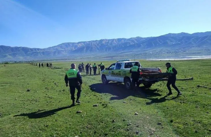 policía tafí del valle lago usurpación