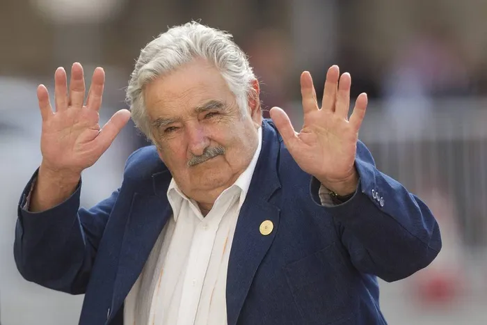 mujica 1