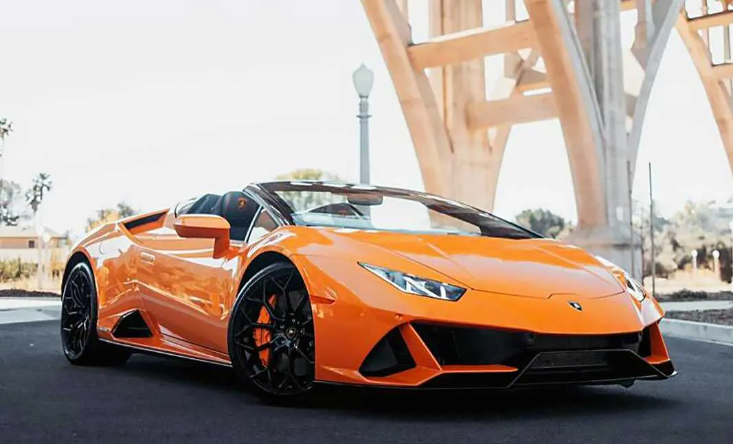 Lamborghini 1
