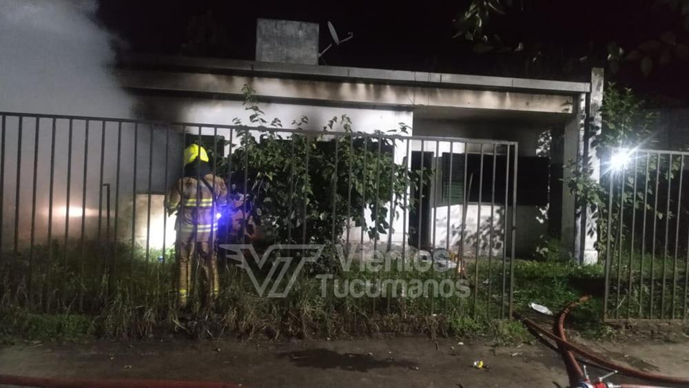 bomberos voluntarios incendio casa vivienda