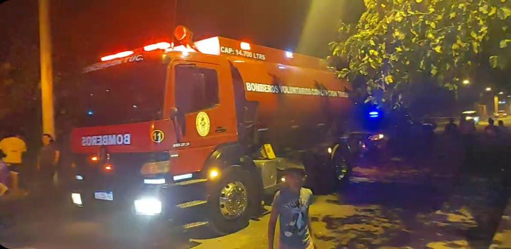 bomberos voluntarios incendio fuego