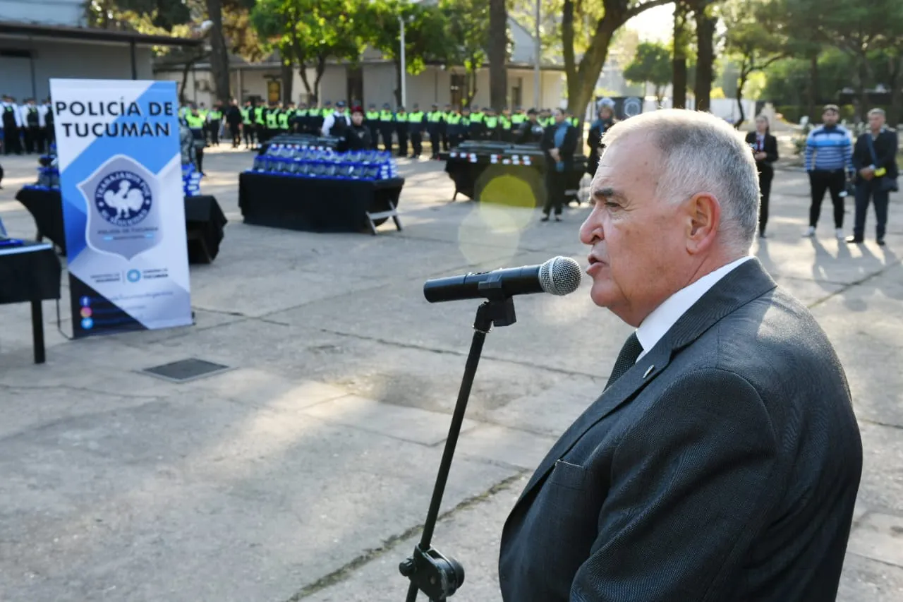 Gobernador Jaldo policía