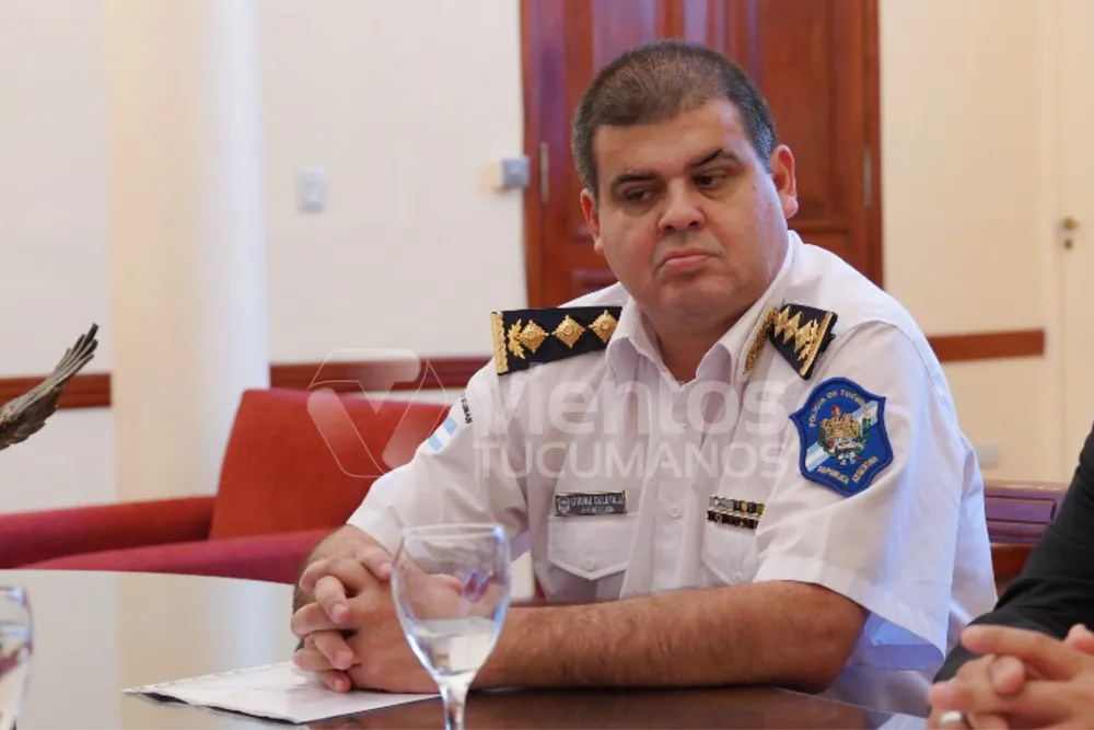 0216CED4-4020-4996-A2A1-3831C9D667F1