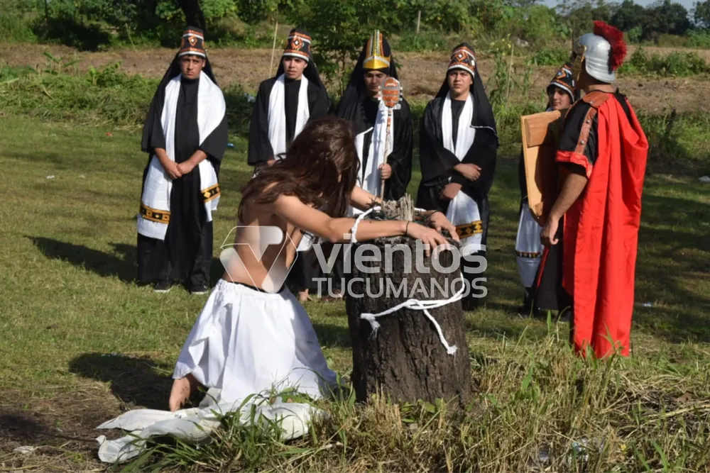 vía crucis escuela santa rosa de lima