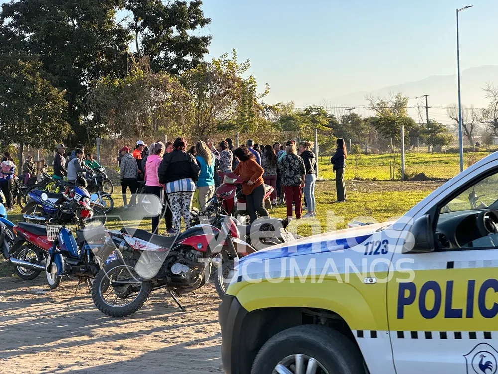 5123C939-D26F-4472-8C85-5C558C23F13F