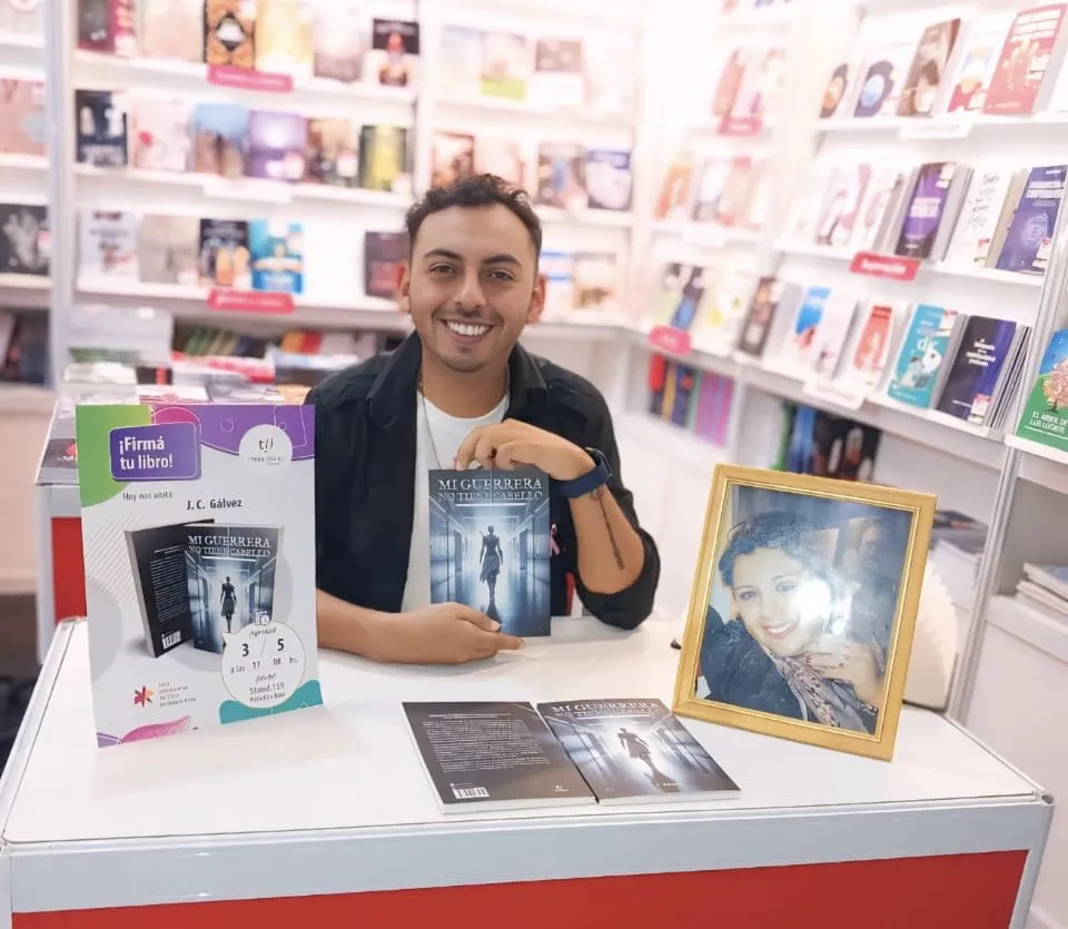 Juan Cruz Gálvez escritor feria del libro