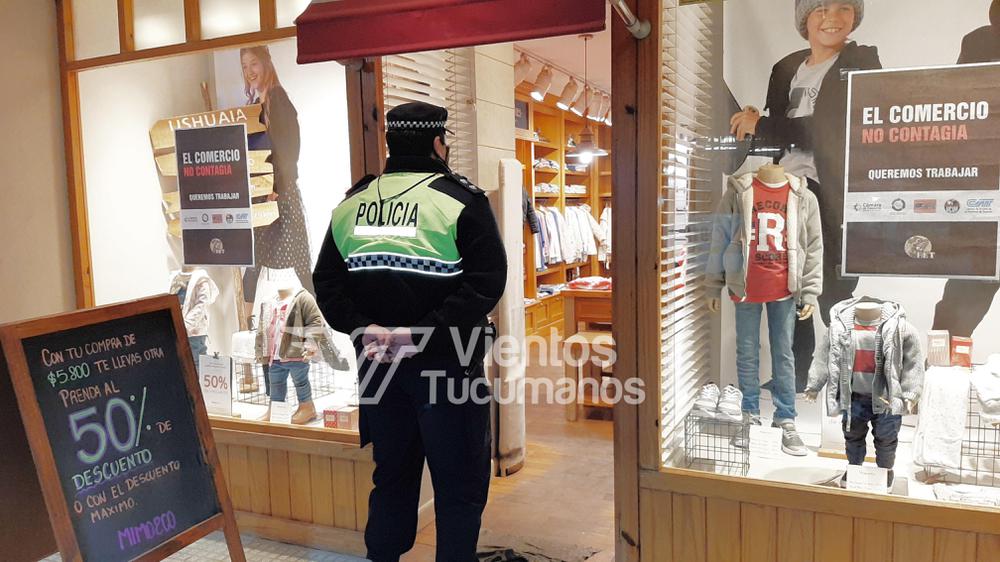 Policía comercio restricción control
