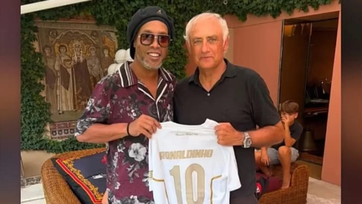 ronaldinho1.jpg_674994428-728x410