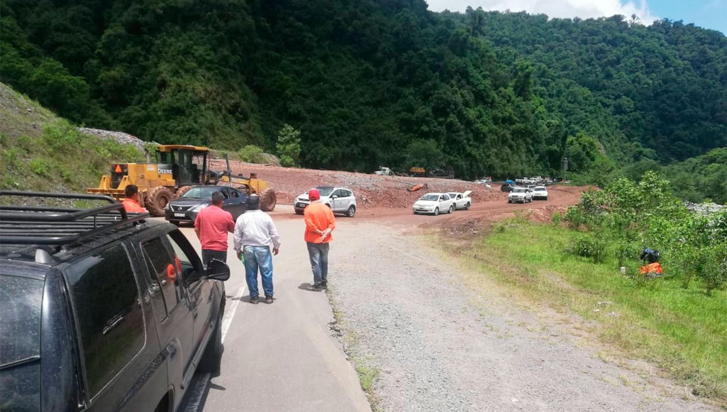tras-habilitacion-ruta-tafi-valle-esta-saturada-vehiculos-832446-162003