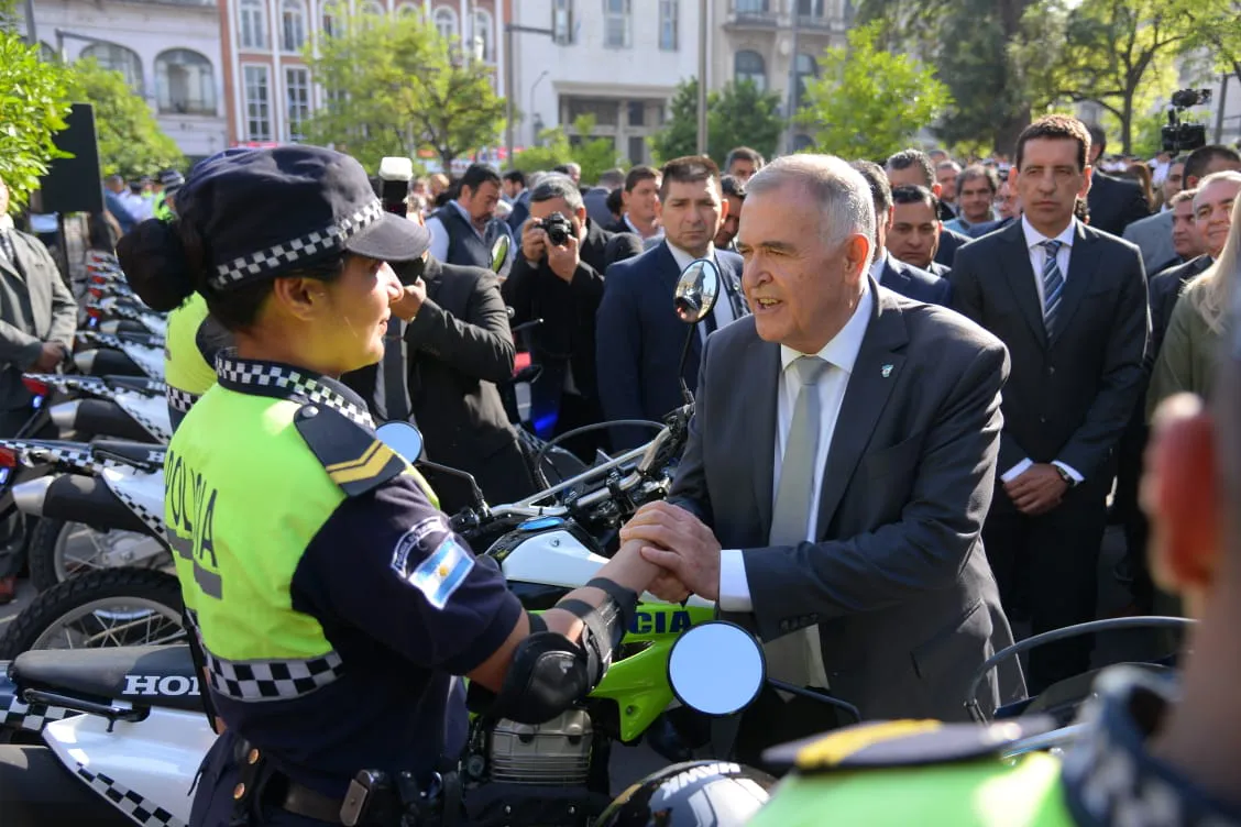 Gobernador Jaldo policía
