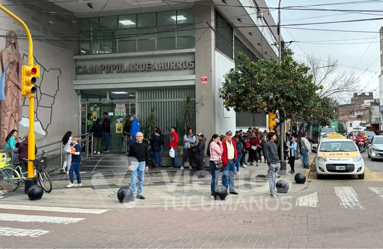 CDA18A60-3F8B-4079-B70F-62E273AD118A