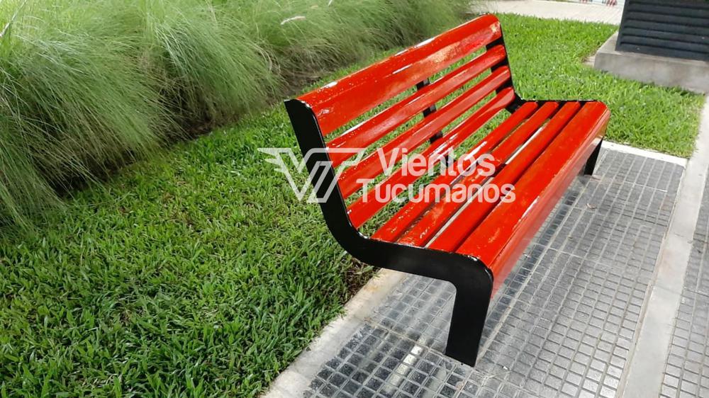 Banco rojo