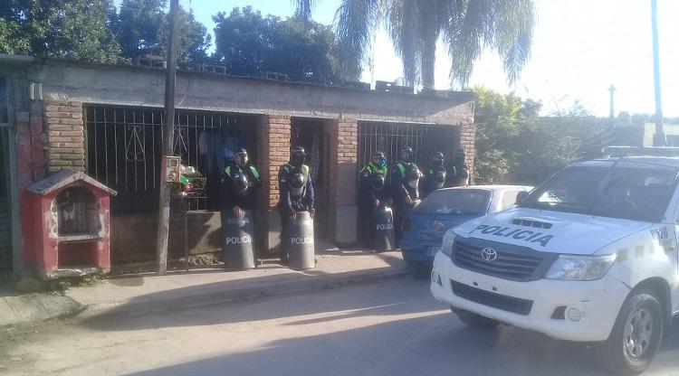policia-detenidos
