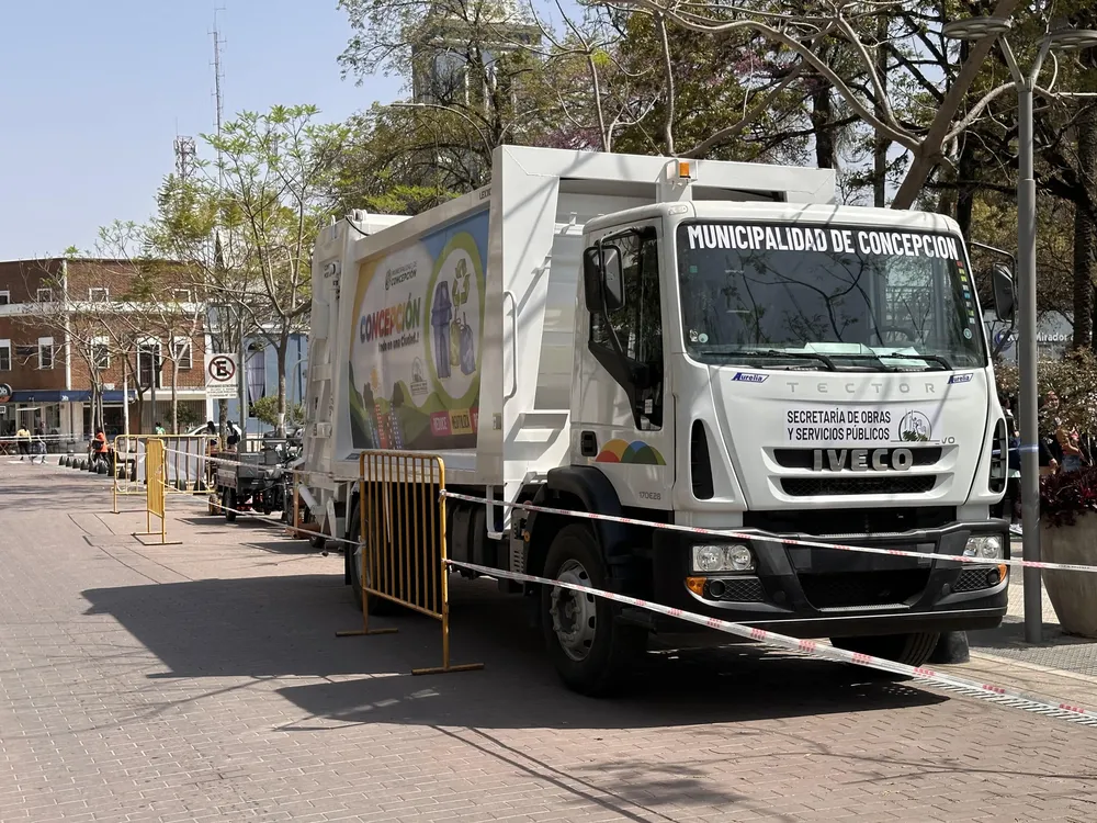 camión recolector residuos