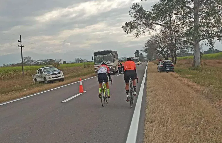 ciclistas ruta nacional 65 alpachiri