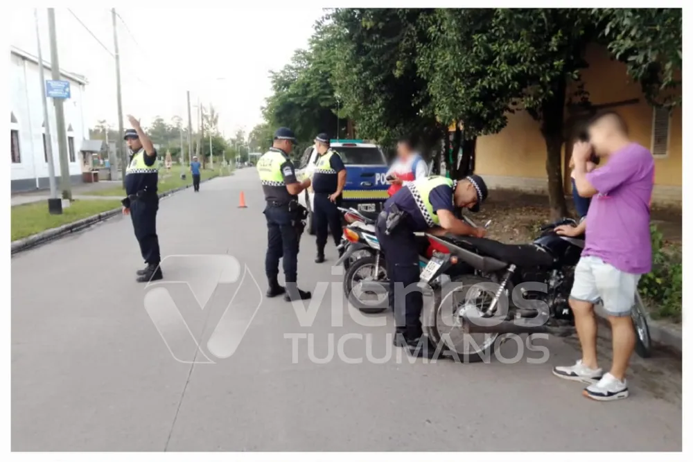 8D90DA21-523D-4DC0-B375-3B9BD00C9E48