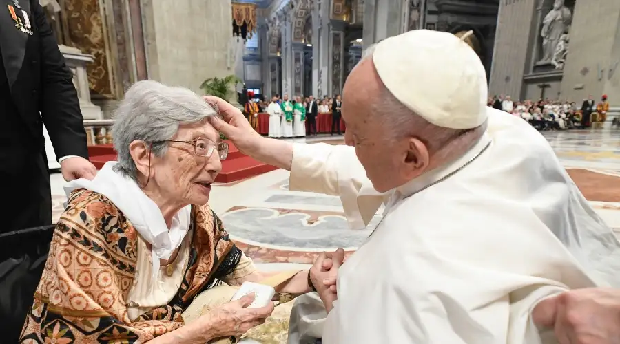 papa francisco abuelos