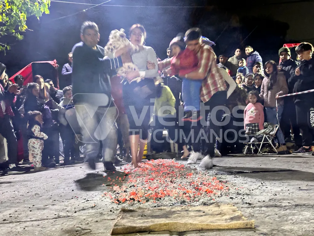 2ED53609-32AE-4B91-90A9-388D8F51D6EB