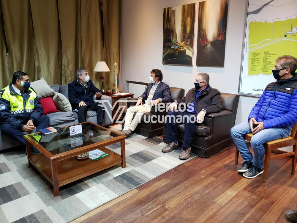 PicsArt_06-04-06.45.00