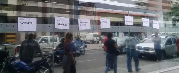 size1_59f9fccce44d2d4e1078d5bf870986c7[1]