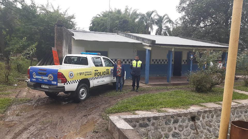 policía camioneta alpachiri